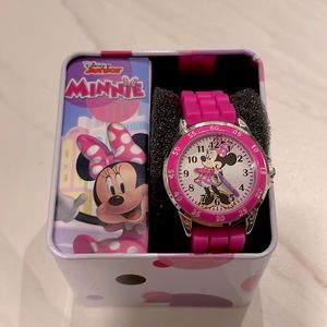 NWT Minnie kids’ watch